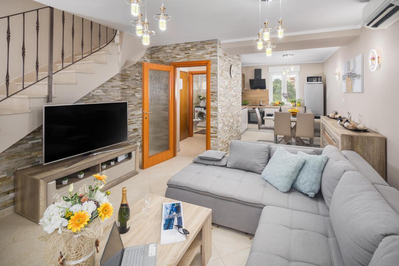 Rossini Superior Apartment Пореч Екстериор снимка