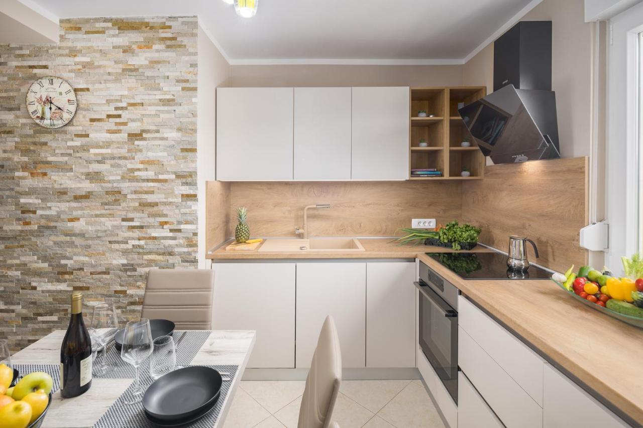 Rossini Superior Apartment Пореч Екстериор снимка