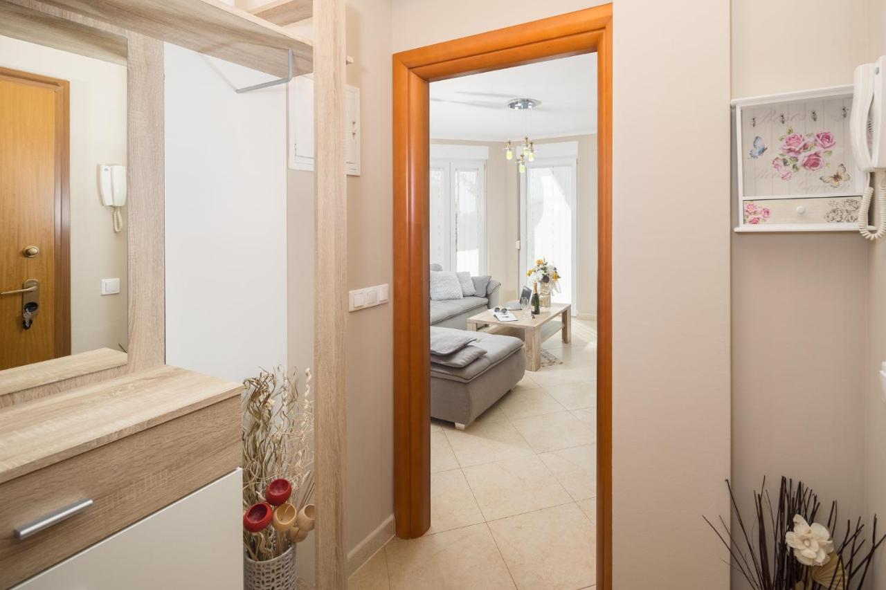 Rossini Superior Apartment Пореч Екстериор снимка